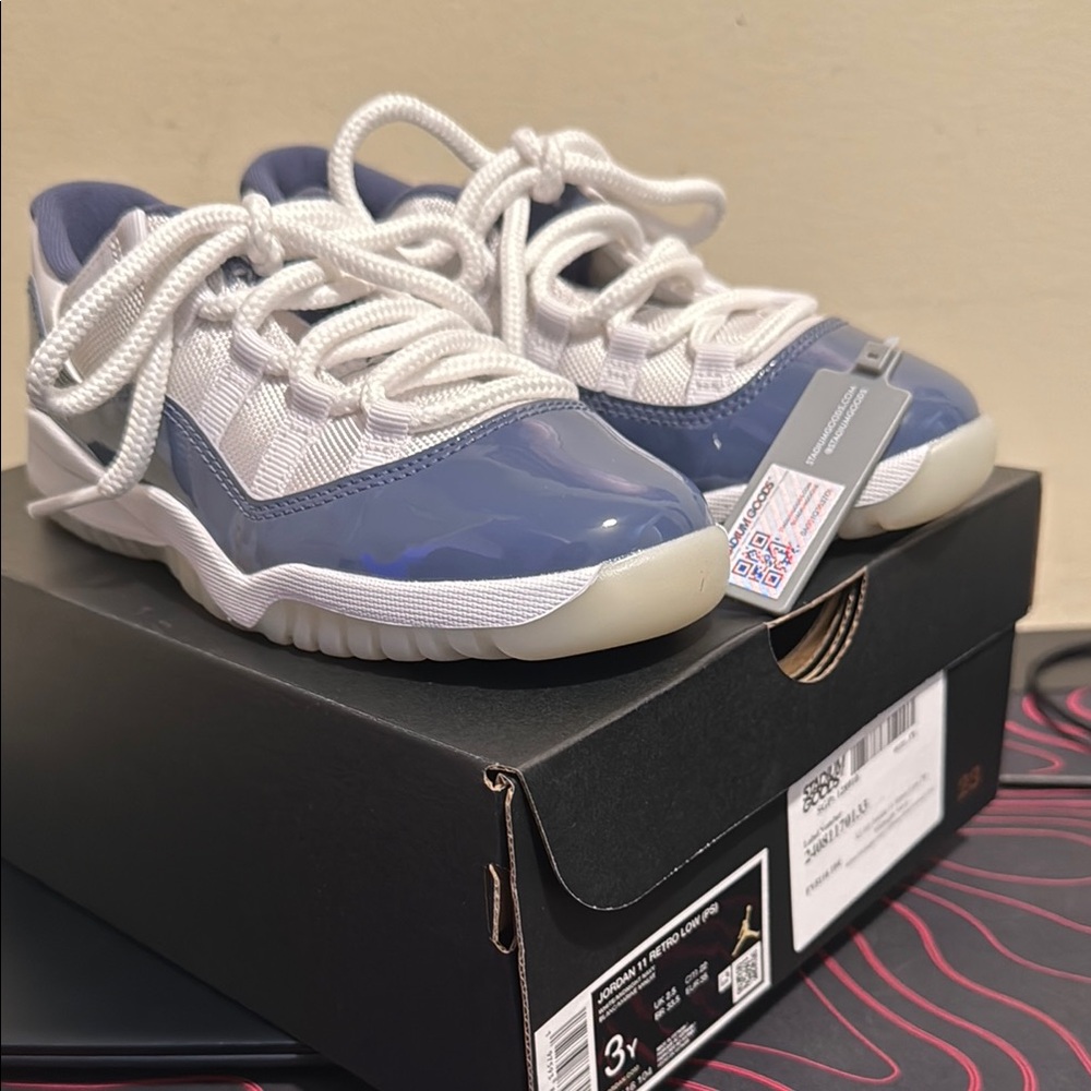 NIB Jordan 11 Low - 3y